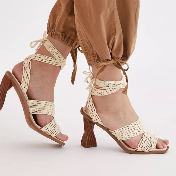 crotchet heels - Picture 2 of 3